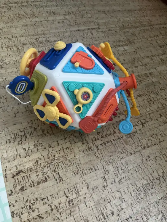 Развивающие игрушки