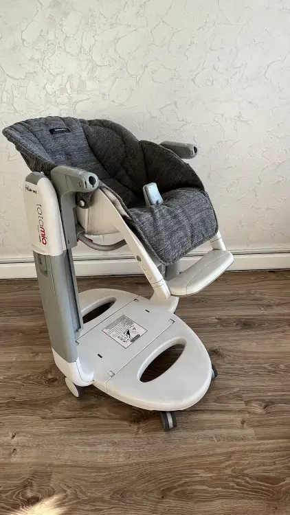 Стульчик для кормления PegPerego TatamiaFollow