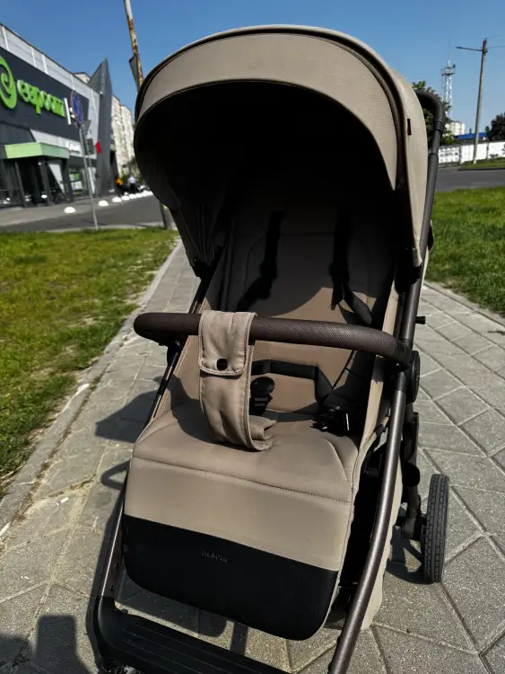 Прогулочная коляска carrello bravo lite 2025