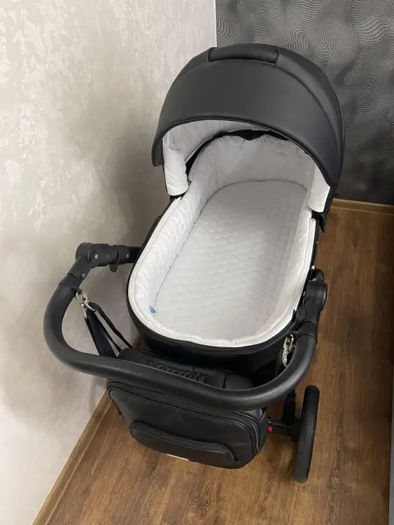 Коляска детская в очень хорошем состоянии