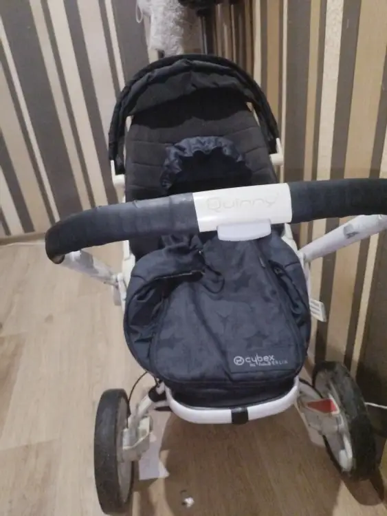 Прогулочная коляска Quinny mood 2в1