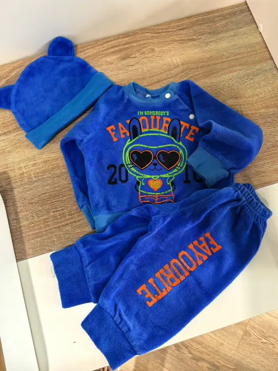 Велюровый костюм для мальчика. Размер 68-74