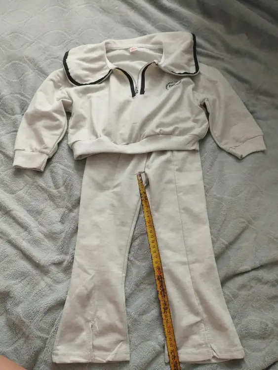 Костюм на девочку трикотажный