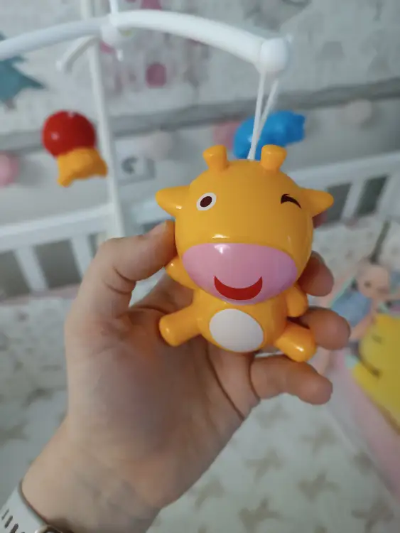 Мобиль на детскую кроватку