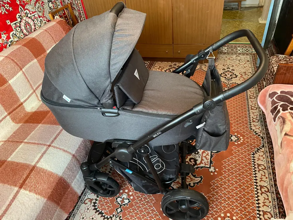 Коляска 2 в 1 в отличном состоянии