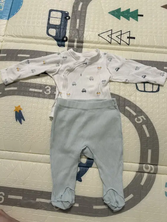 Боди + ползунки 56 размер