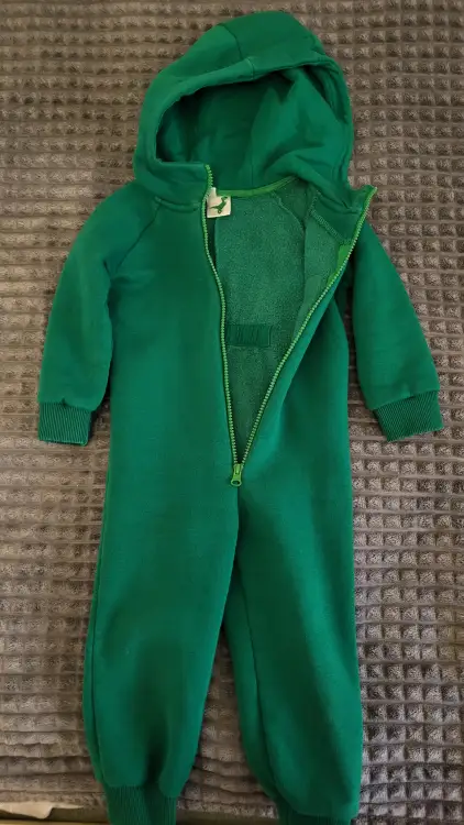 Красивый тёплый комбинезон