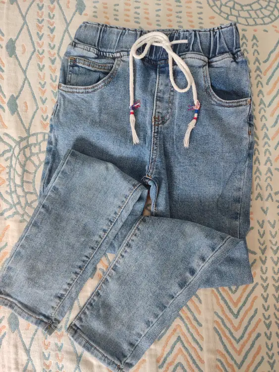 Джинсы для девочки (122-128)