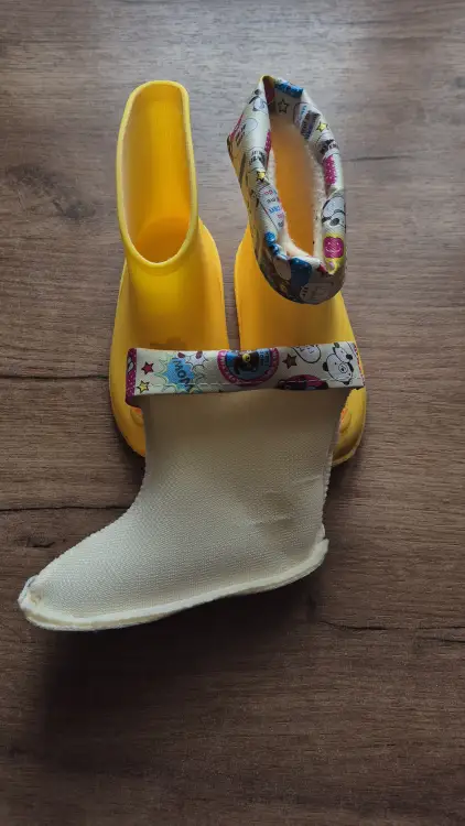 Резиновые сапоги
