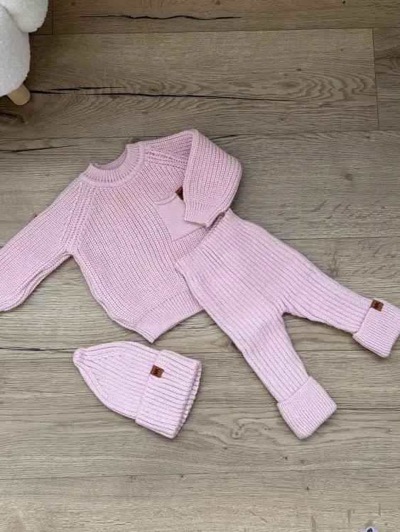 Теплый вязаный костюм на 6-9 месяцев