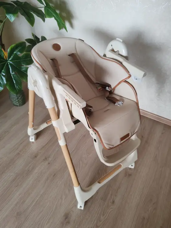 Стульчик для кормления Amarobaby Elegant