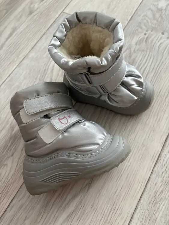 Сноубутсы (сапоги) зимние