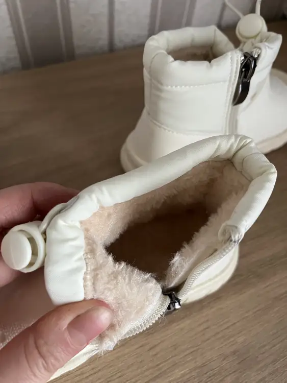 Сапожки деми новые 22 р-р