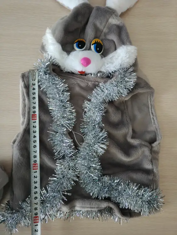 Новогодний костюм зайчика