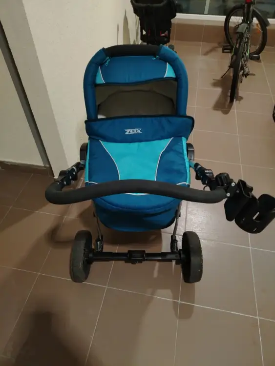 Коляска 2в1 в хорошем состоянии