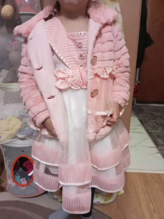 Новое нарядное платье