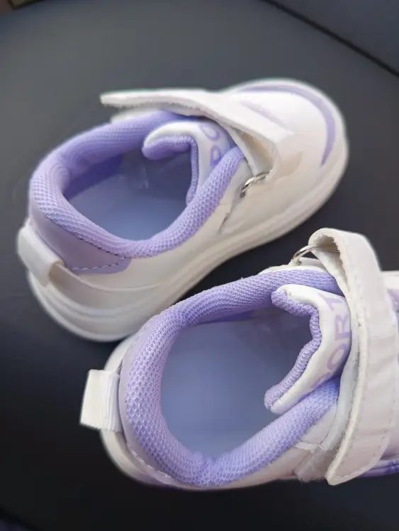 Кроссовки Эльза весна размер 21