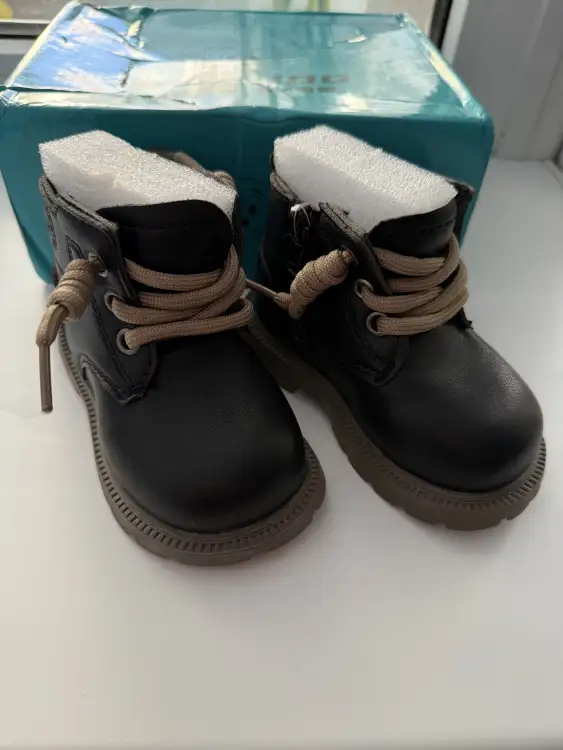 Детские ботинки новые