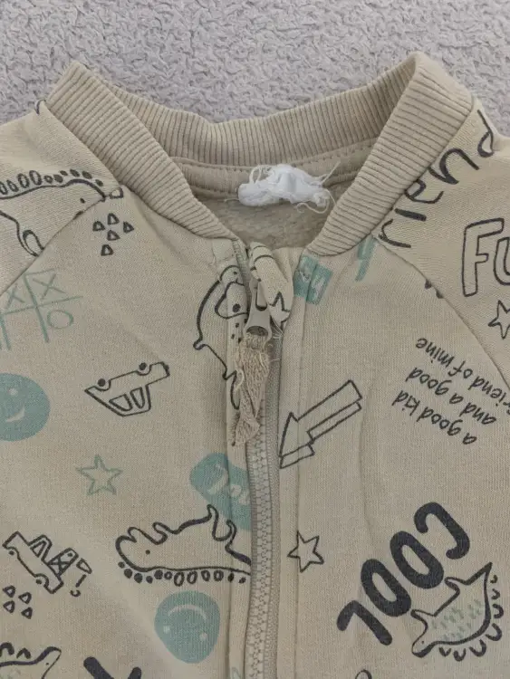 Комбинезон с открытыми ножками