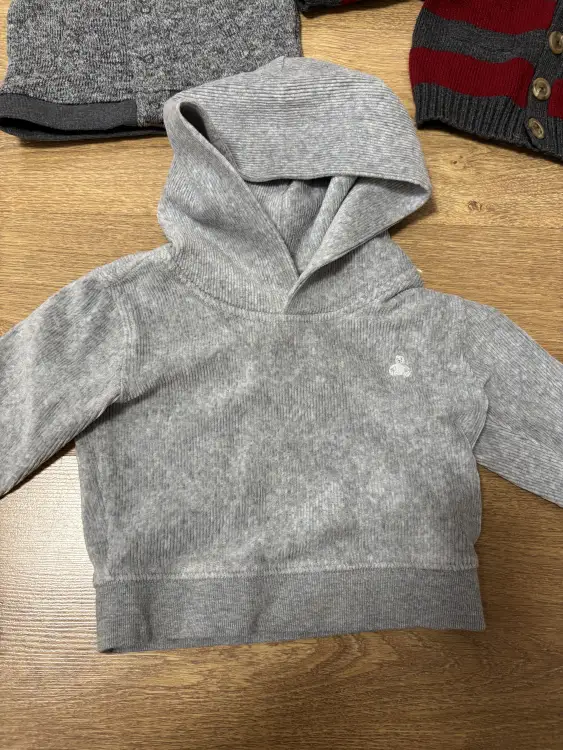 Кофточки Gap лот , цена за все