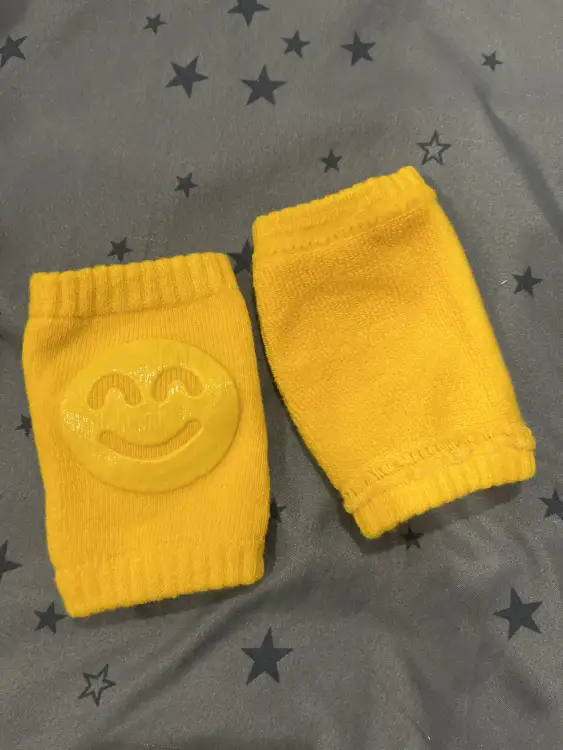 Наколенники для малыша новые