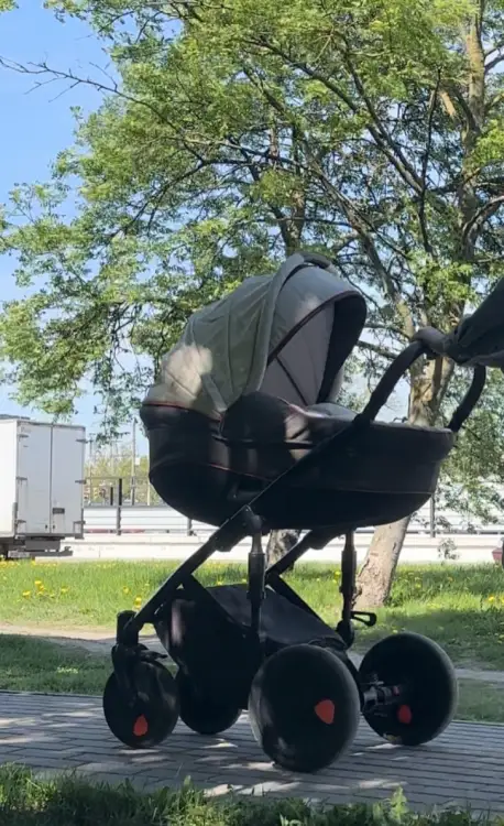 Коляска 3в1 в хорошем состоянии