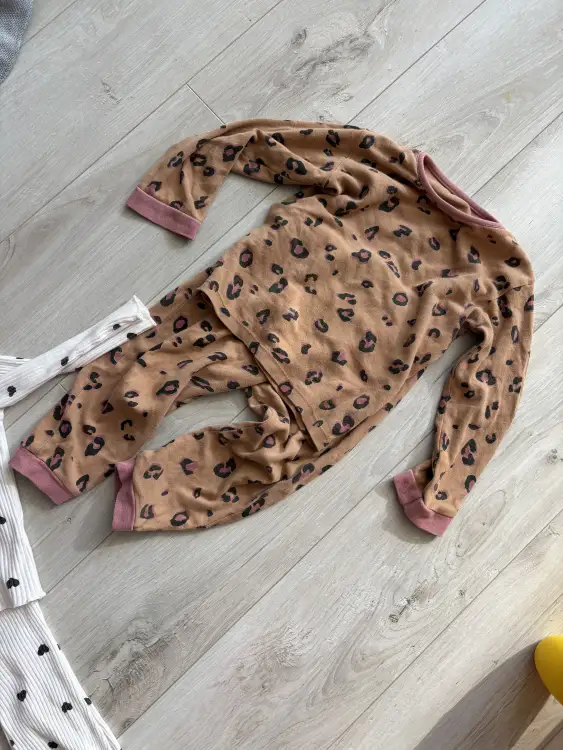 Лот одежды на весну для девочки (86-92)