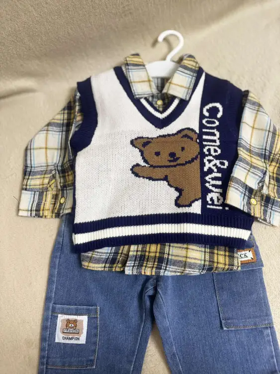 Костюм на рост 90 см