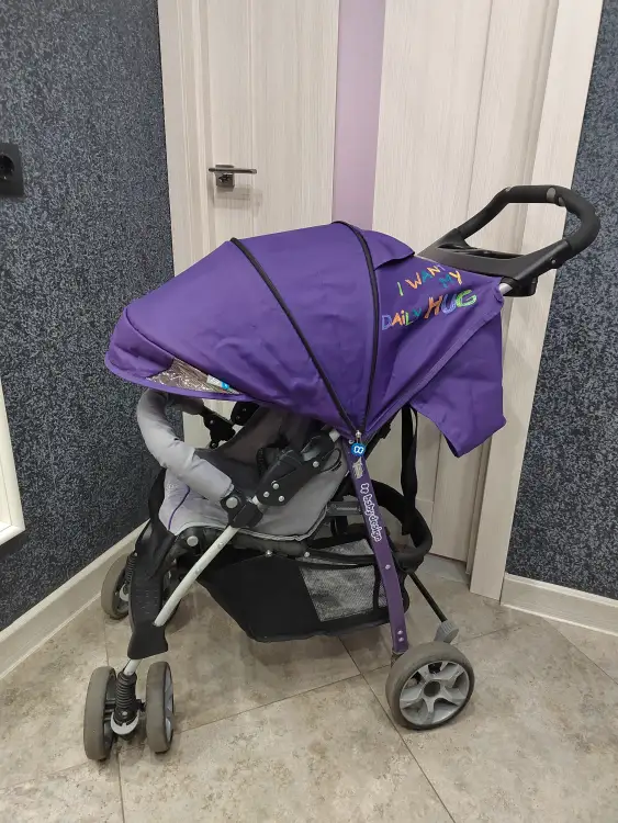 прогулочная коляска