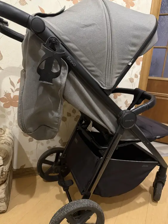 Прогулочная коляска в хорошем состоянии, покупалась новая , один владелец