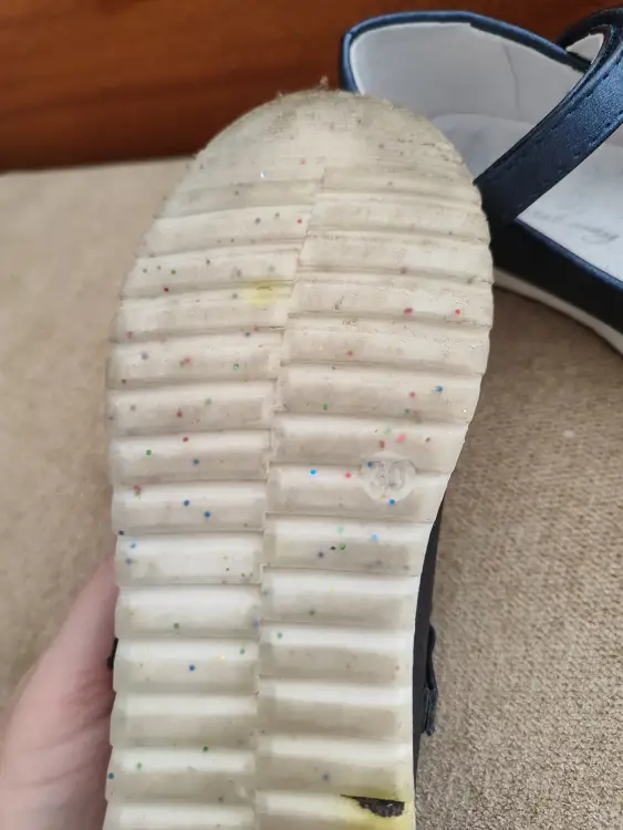 Красивые туфли на девочку