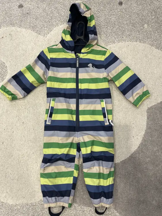 Новый комбинезон.рост 86