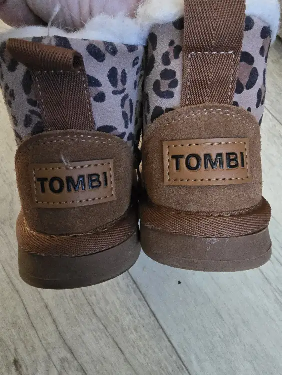 Зимние сапоги.