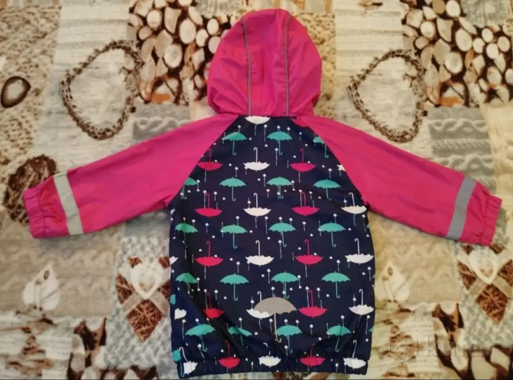 Ветровка для девочки