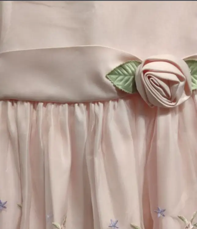 Нарядное платье для девочки