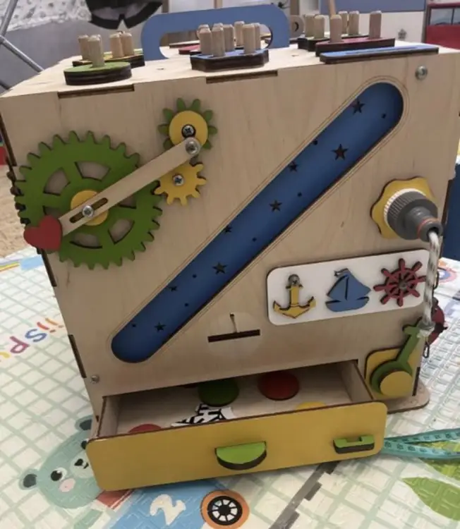 Бизикуб kubotoys