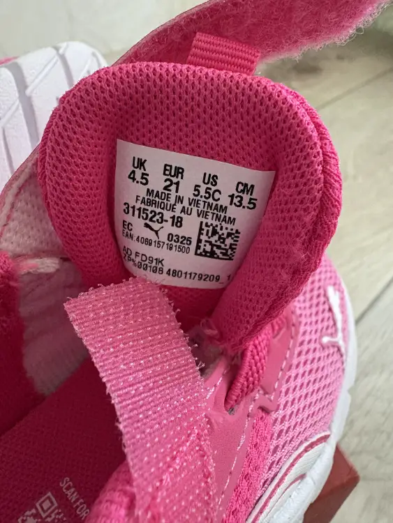 Новые кроссовки  puma