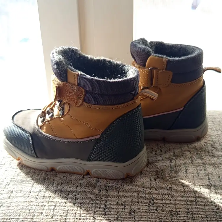 Ботинки демисезонные 26размер