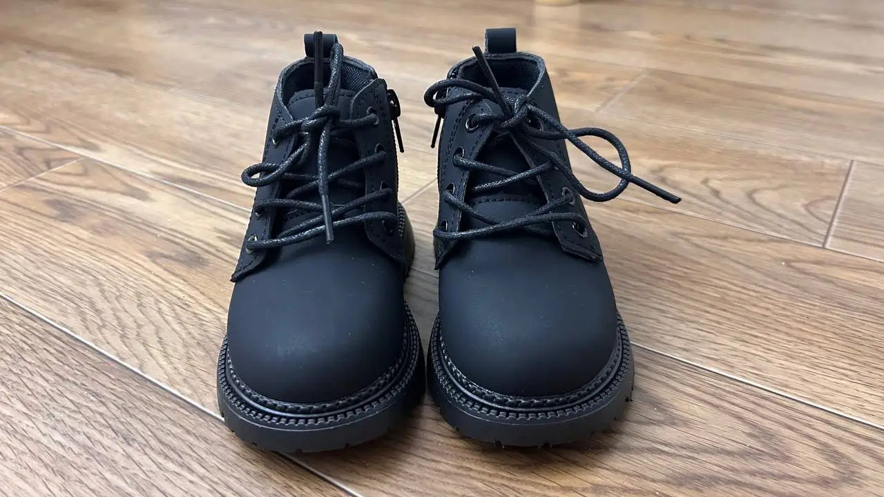 Ботинки детские  демисезонные новые