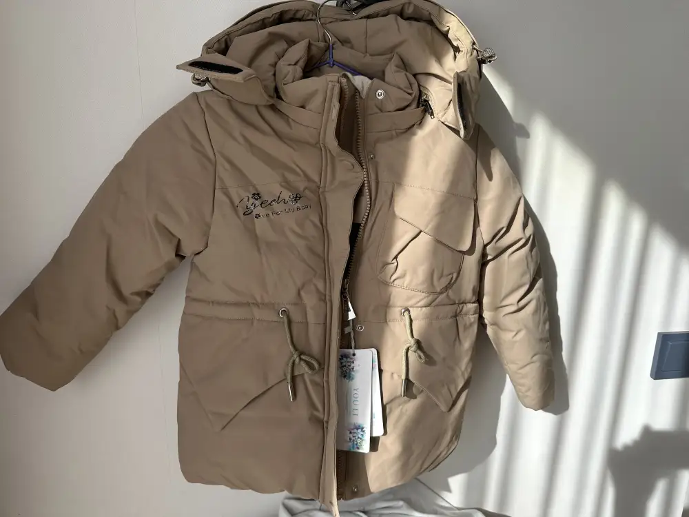 Куртка зимняя на девочку