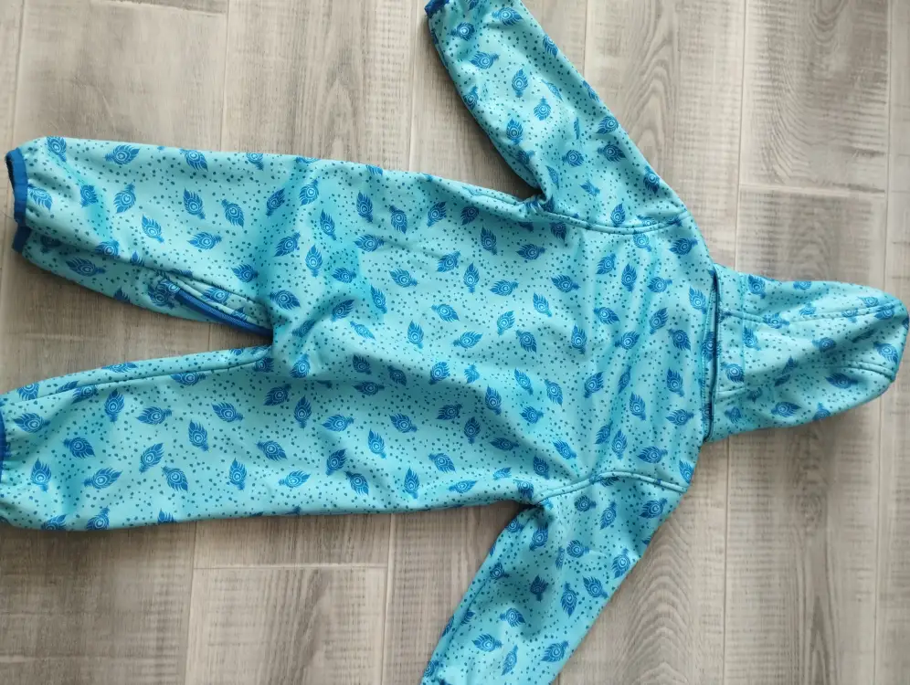 Весенний комбинезон