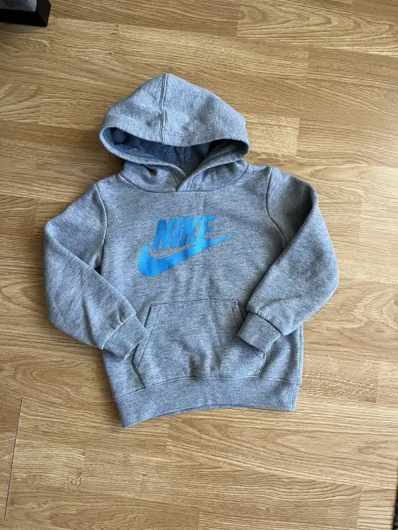 Фирменные свитшот и худи