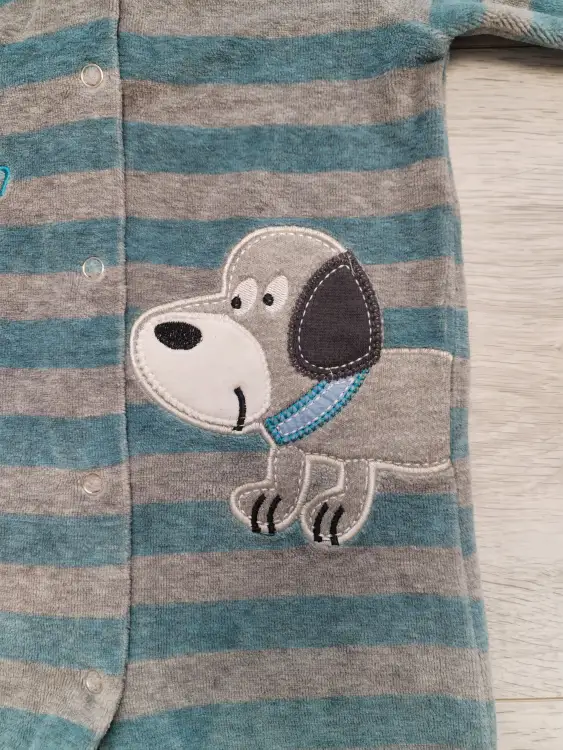 Велюровый комбинезон на кнопках, 68 размер.