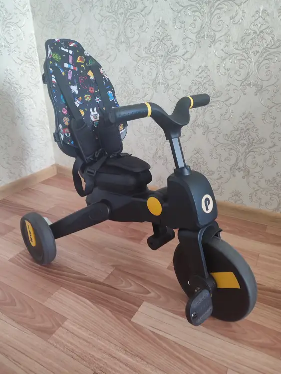Трёхколёсный детский велосипед