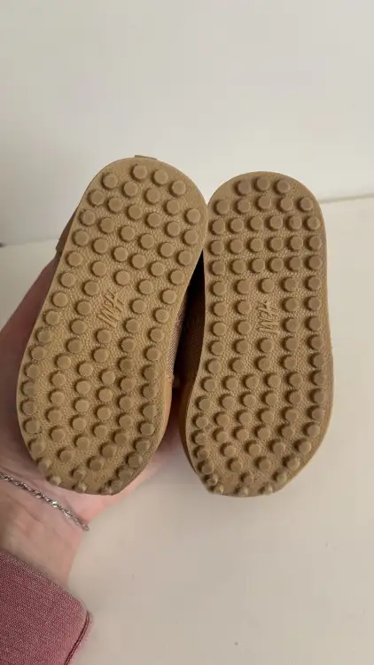 Кроссовки H&M, 19 размер