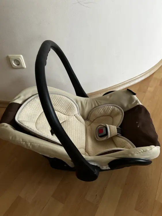 Коляска Zippy Tutis