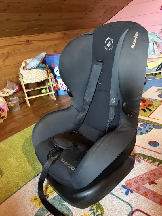 Детское авто кресло MAXI COSI