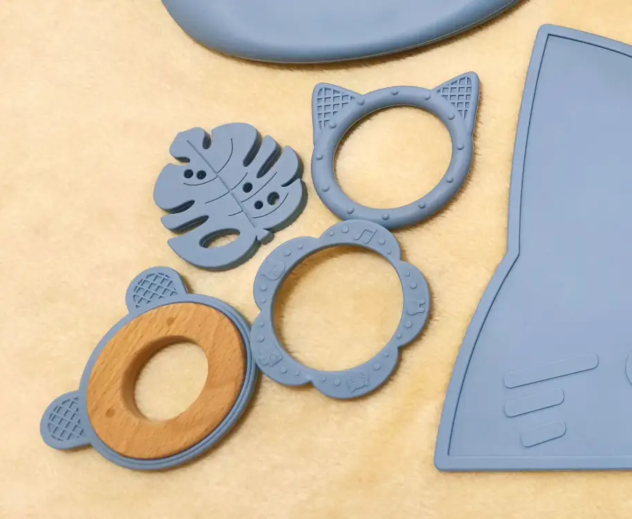 Силиконовый набор посуды + грызунки и прищепка