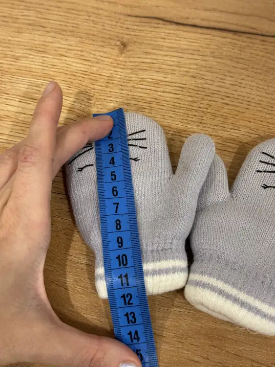 Варежки теплые Gloria Jeans примерно на 1 годик