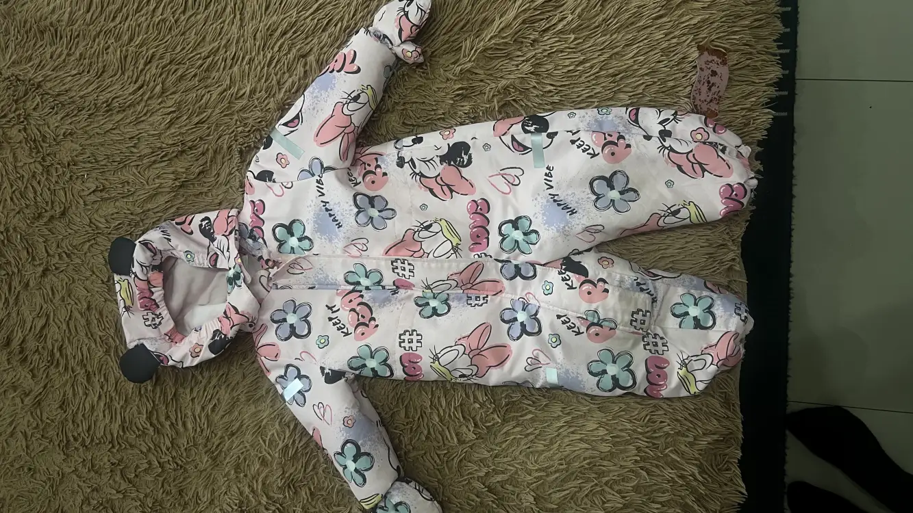 Теплый зимний комбинезон в стиле Disney